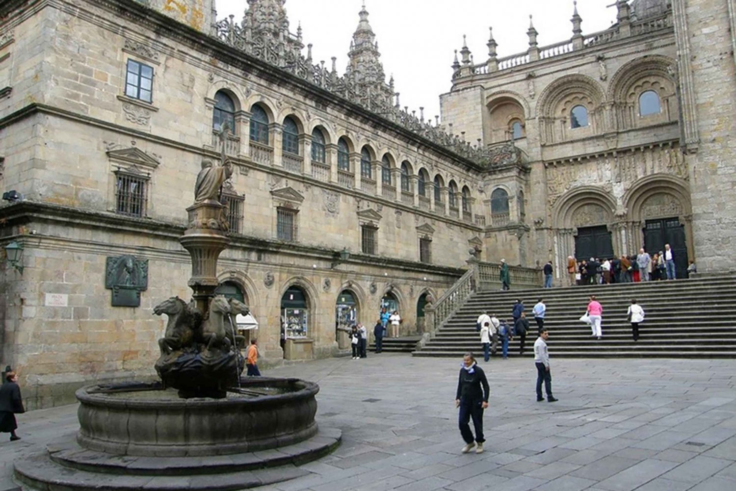 Santiago de Compostela and Viana do Castelo Tour
