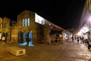 Santiago de Compostela: Tierra de Leyendas y Meigas Tour nocturno