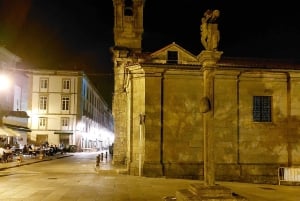 Santiago de Compostela: Tierra de Leyendas y Meigas Tour nocturno