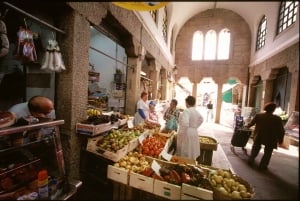 Santiago de Compostela: City tour and typical galician meal