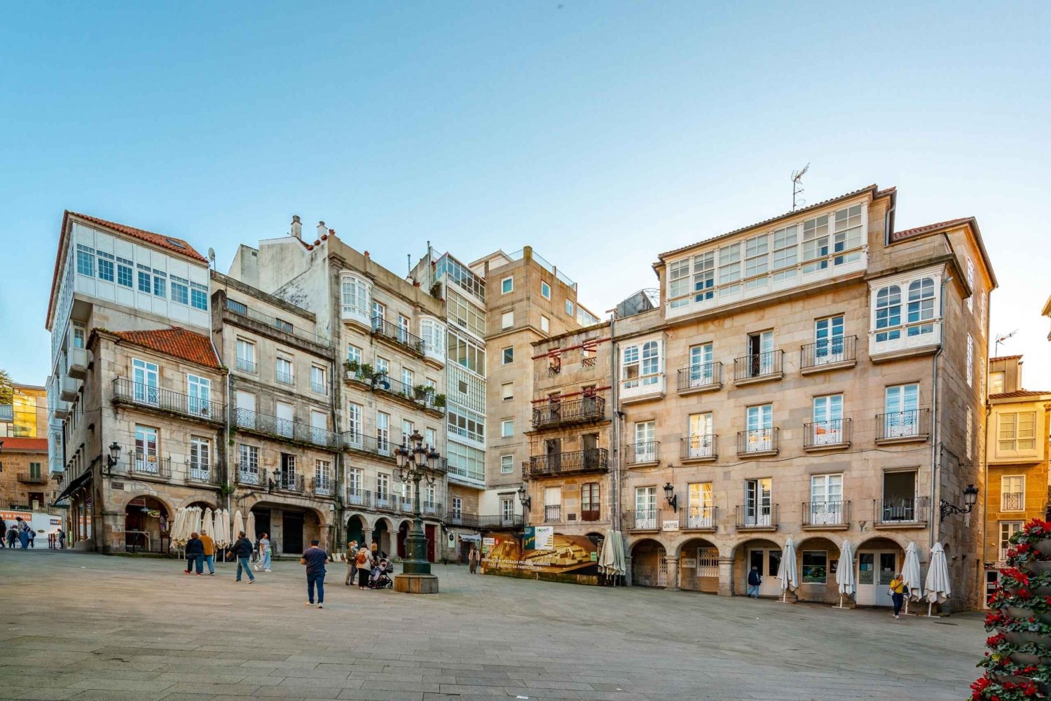 Vigo: Tour a pie privado por la ciudad con Cerveza o Vino