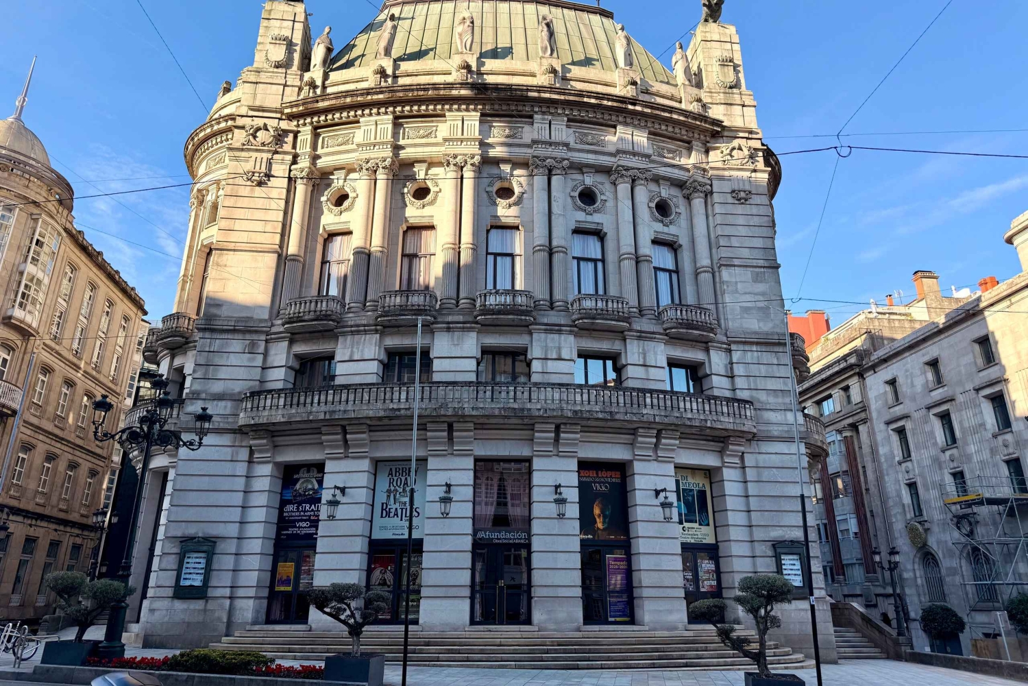 Vigo : visite privée à pied avec dégustation de bière ou de vin