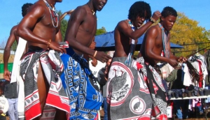 Soak up the atmosphere at the Grahamstown National Arts Festival