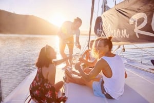 Knysna: Luxury Sunset Cruise with Captain's Barbeque