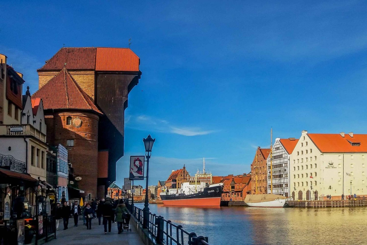 Gdansk: City Highlights Tour by Electric Car
