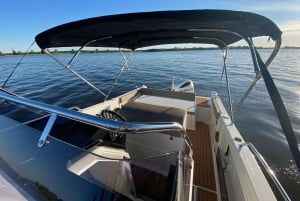 Гданьск: Круиз по реке Мотлава с бокалом вина