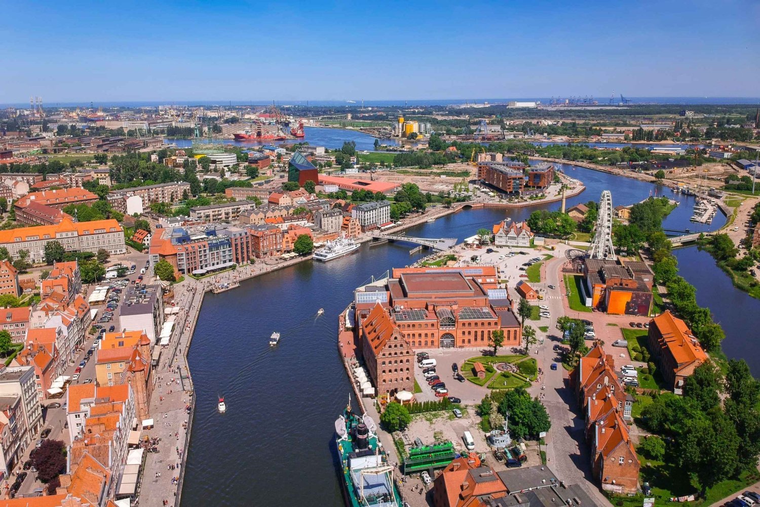 Gdańsk: Dansk: Exclusive Cruise with a Glass of Prosecco