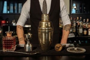 Lendas e Cocktails de Gdansk: Contos Históricos e Degustação