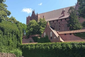 Gdansk: Malbork Castle & Westerplatte Tour with Local Lunch