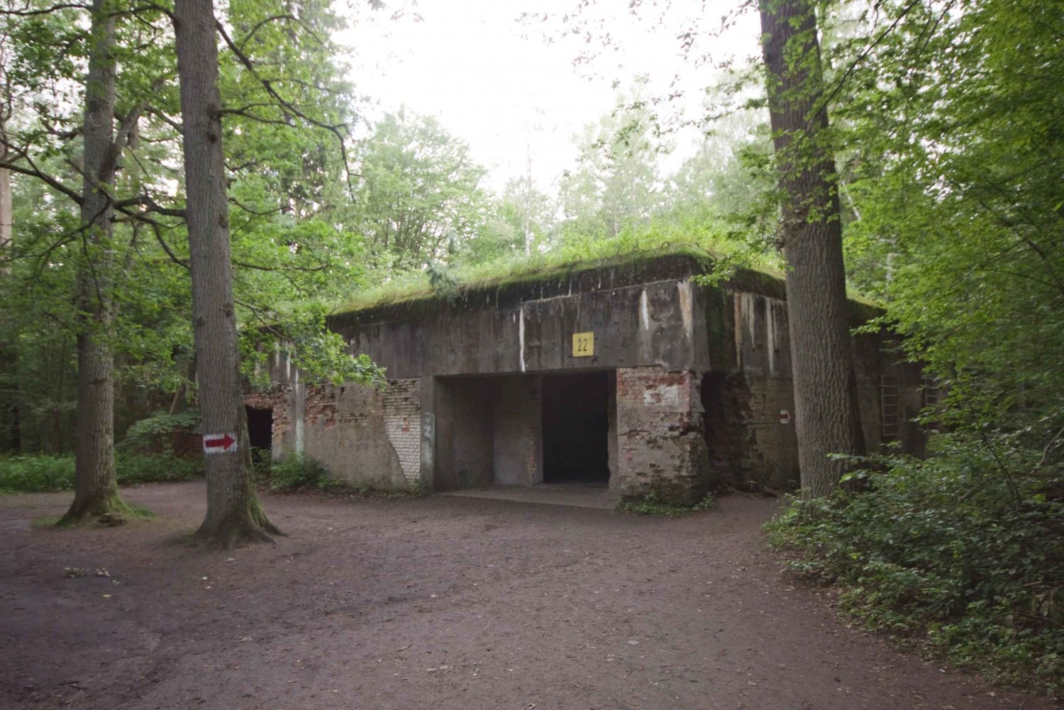 Gdansk: Private Wolf’s Lair with St. Lipka and Mamerki