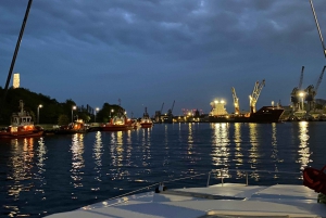 Gdansk: Scenic Evening Yacht Cruise with mulled wine