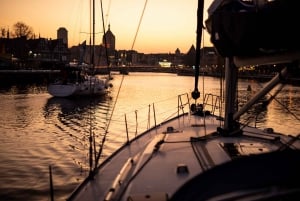 Gdansk: Vakkert kveldscruise med yacht og prosecco