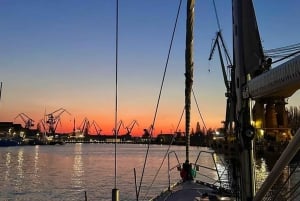 Gdańsk: Maisemaristeily auringonlaskun aikaan lasillisella proseccoa