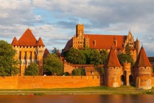 Gdansk: Stutthof Concentration Camp and Malbork Castle Tour