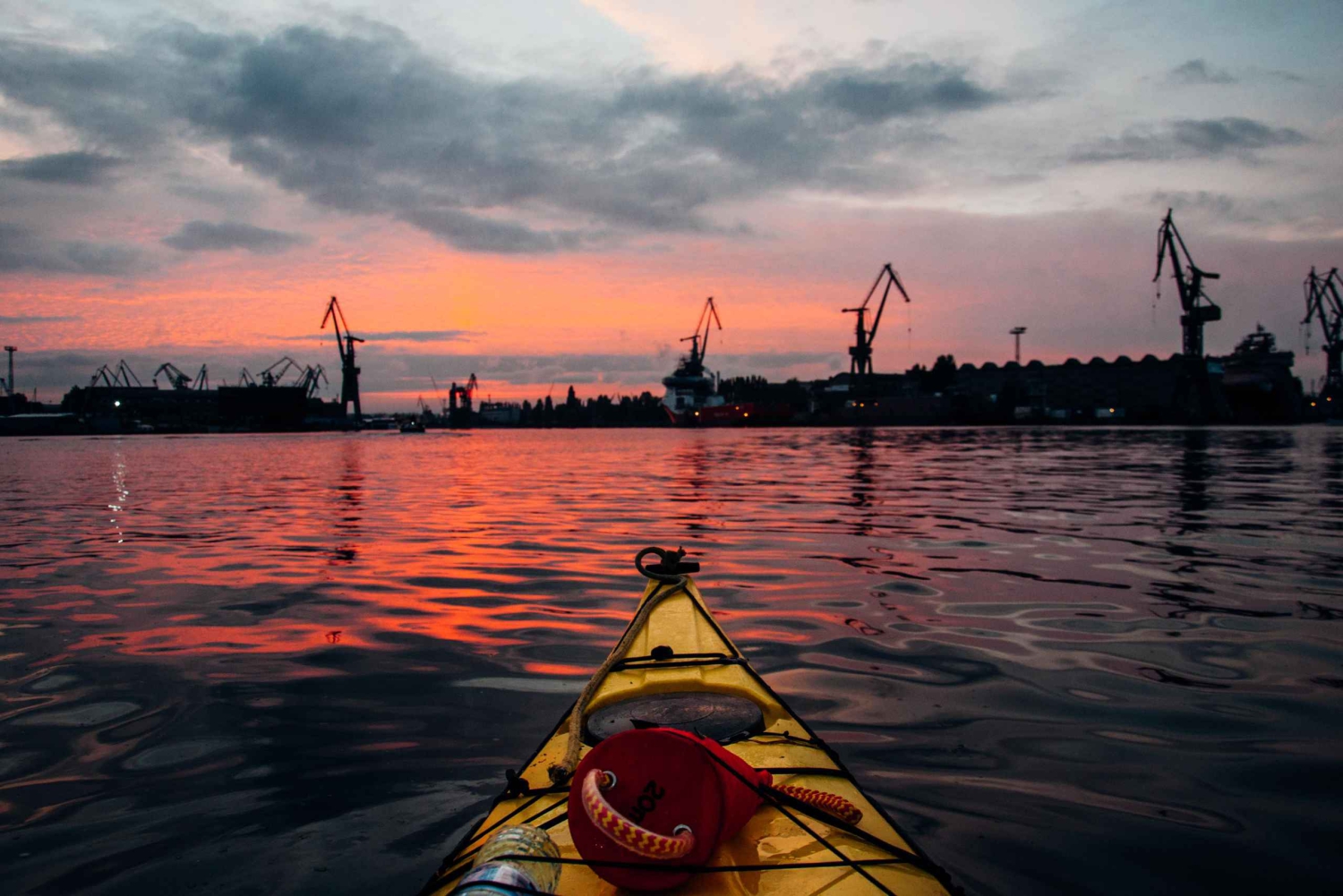 Gdansk: Excursión en kayak al atardecer