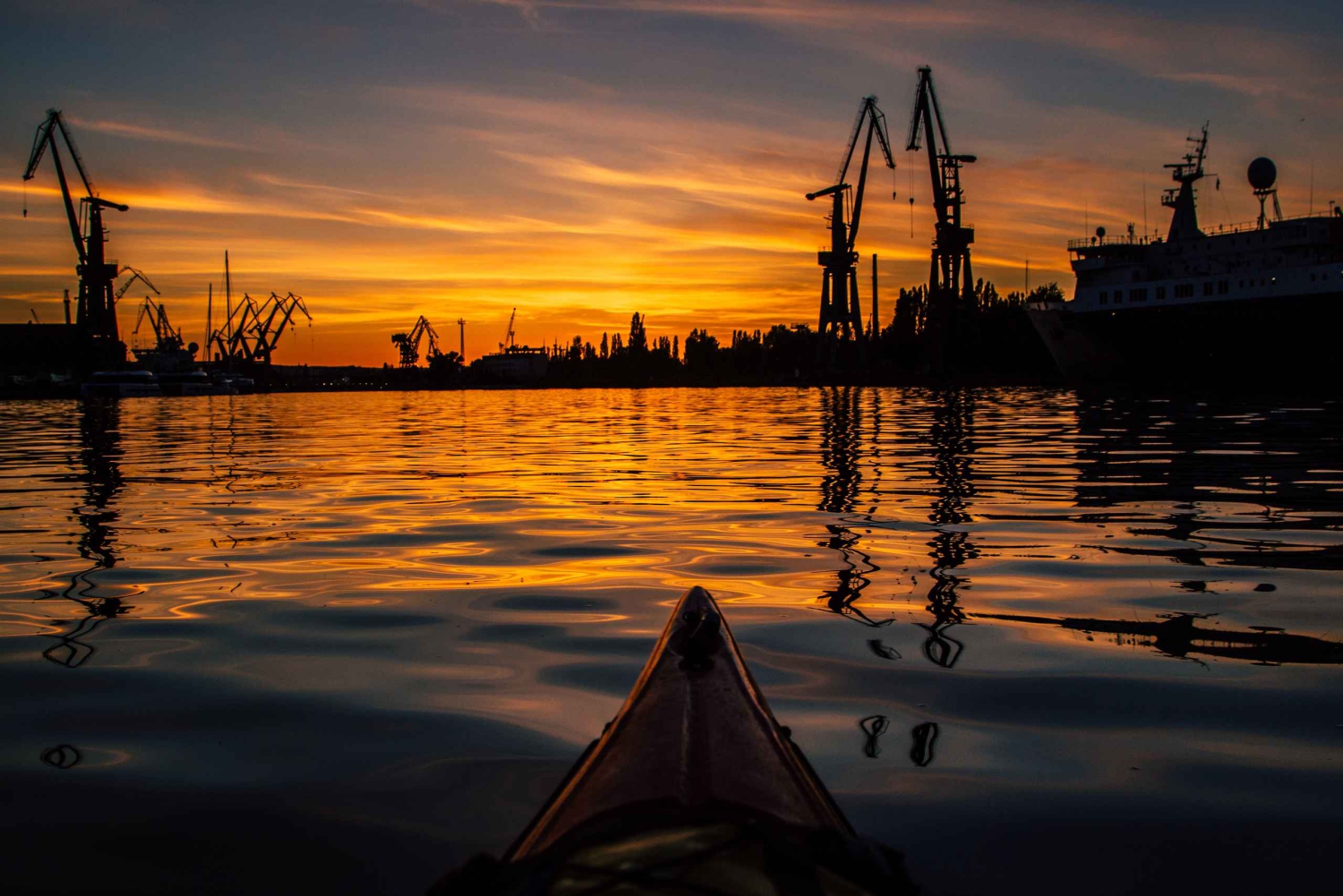 Gdansk: Excursión en kayak al atardecer