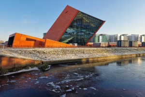 Retro Car Tour: Gdansk Viewpoint, Shipyard, Hidden Gems