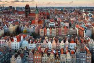 Retro Car Tour: Gdansk Viewpoint, Shipyard, Hidden Gems