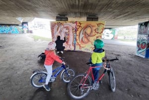 Gdańsk : visite privée à vélo de Wrzeszcz et du quartier des chantiers navals