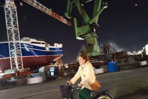 Gdańsk : visite privée à vélo de Wrzeszcz et du quartier des chantiers navals