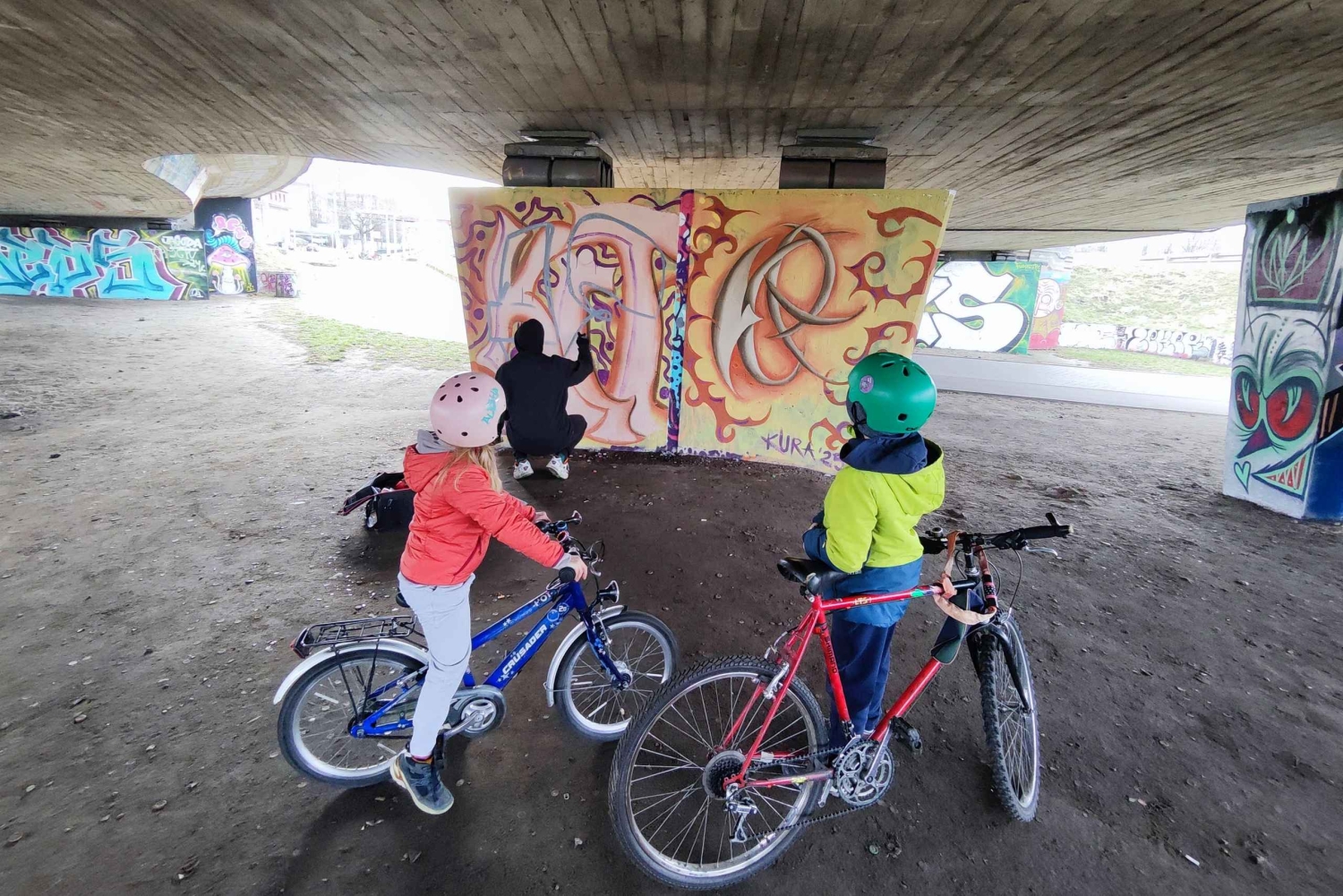 Danzica: tour privato in bici di Wrzeszcz e del quartiere dei cantieri navali