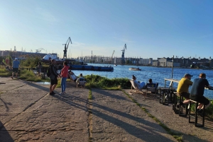 Danzica: tour privato in bici di Wrzeszcz e del quartiere dei cantieri navali