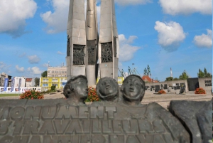 Retro Car Tour: Gdansk Viewpoint, Shipyard, Hidden Gems