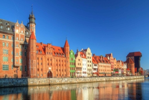 Retro Car Tour: Gdansk Viewpoint, Shipyard, Hidden Gems