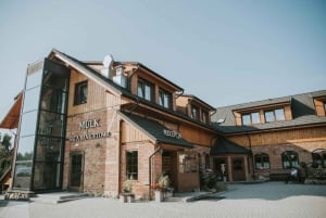 Gdańsk: Kashubian Dinner with Limousine Transfer