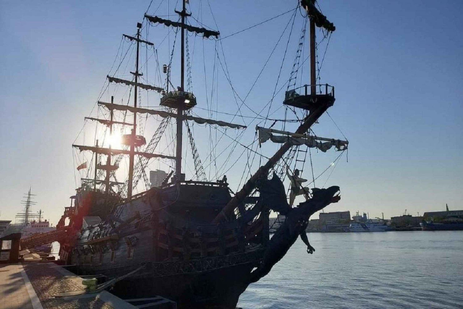 Gdynia: Hamntur i Gdynia med galärskepp