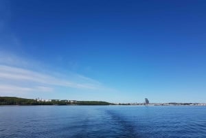 Gdynia: Gdynian satamakierros Galleon-laivalla.