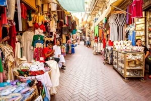 Z Costa del Sol: Całodniowa wycieczka promem do Tangeru