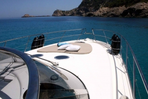 Marbella: Private Cruise in Yacht