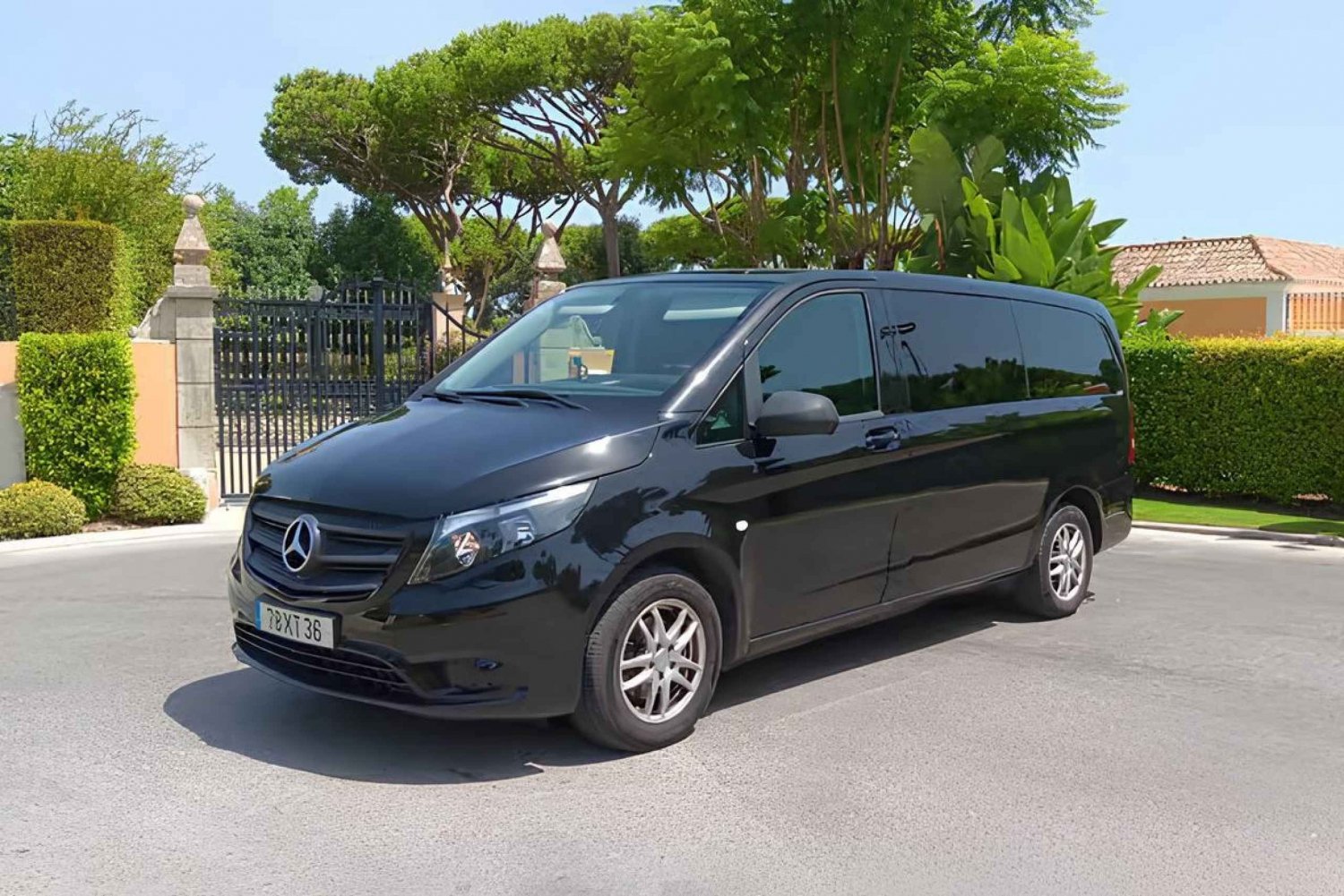 Private Transfer: Faro/Lagos to Tarifa/Gibraltar