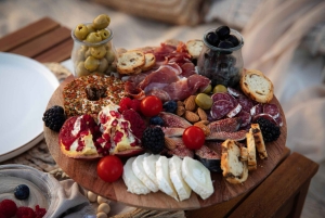 Sotogrande: Styling af udendørs picnic med tapas.