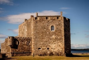 From Glasgow: Outlander Adventure Tour with Tickets