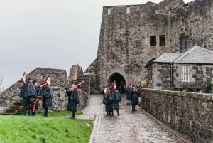 From Glasgow: Stirling Castle & Loch Lomond Tour with Cruise