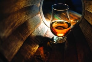 From Glasgow: Whisky and Loch Lomond Tour with Admissions