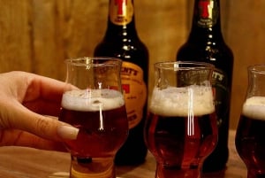 Glasgow: Beer Flight with a Haggis Taster in a Glasgow pub