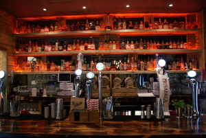 Glasgow: Beer Flight with a Haggis Taster in a Glasgow pub