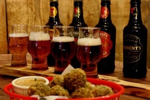 Glasgow: Beer Flight with a Haggis Taster in a Glasgow pub