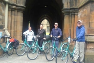 Glasgow: City, Green spaces and Clyde Bridges Bike Tour