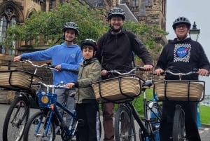 Glasgow: City Highlights Guided Bike Tour with Snacks