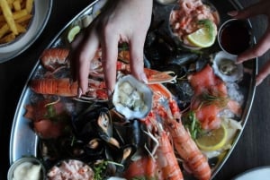 Glasgow: Luxury Seafood Platter at Scottish Restaurant