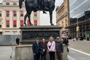 Glasgow: Private City Highlights Tour with a Local