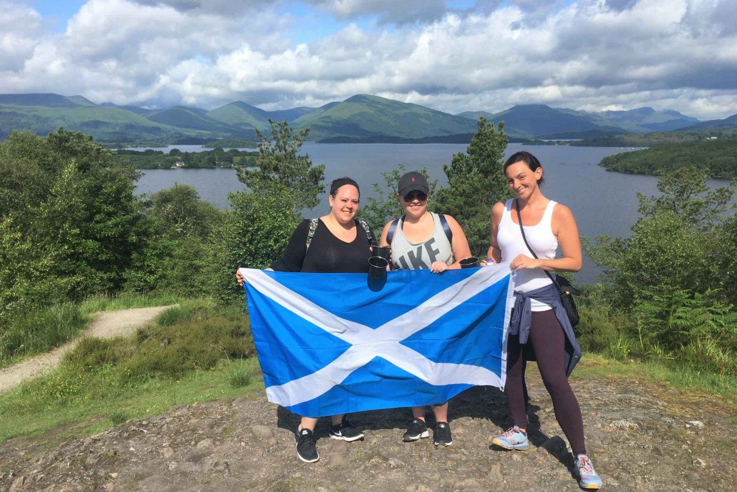 Glasgow: Stirling Castle, Whisky & Loch Lomond Tour