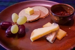 Glasgow: Whisky Flight i szkocka deska serów