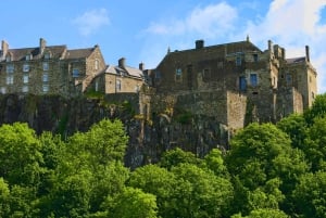 Glasgow: Stirling Castle, Loch Lomond Walk, and Whisky Tour