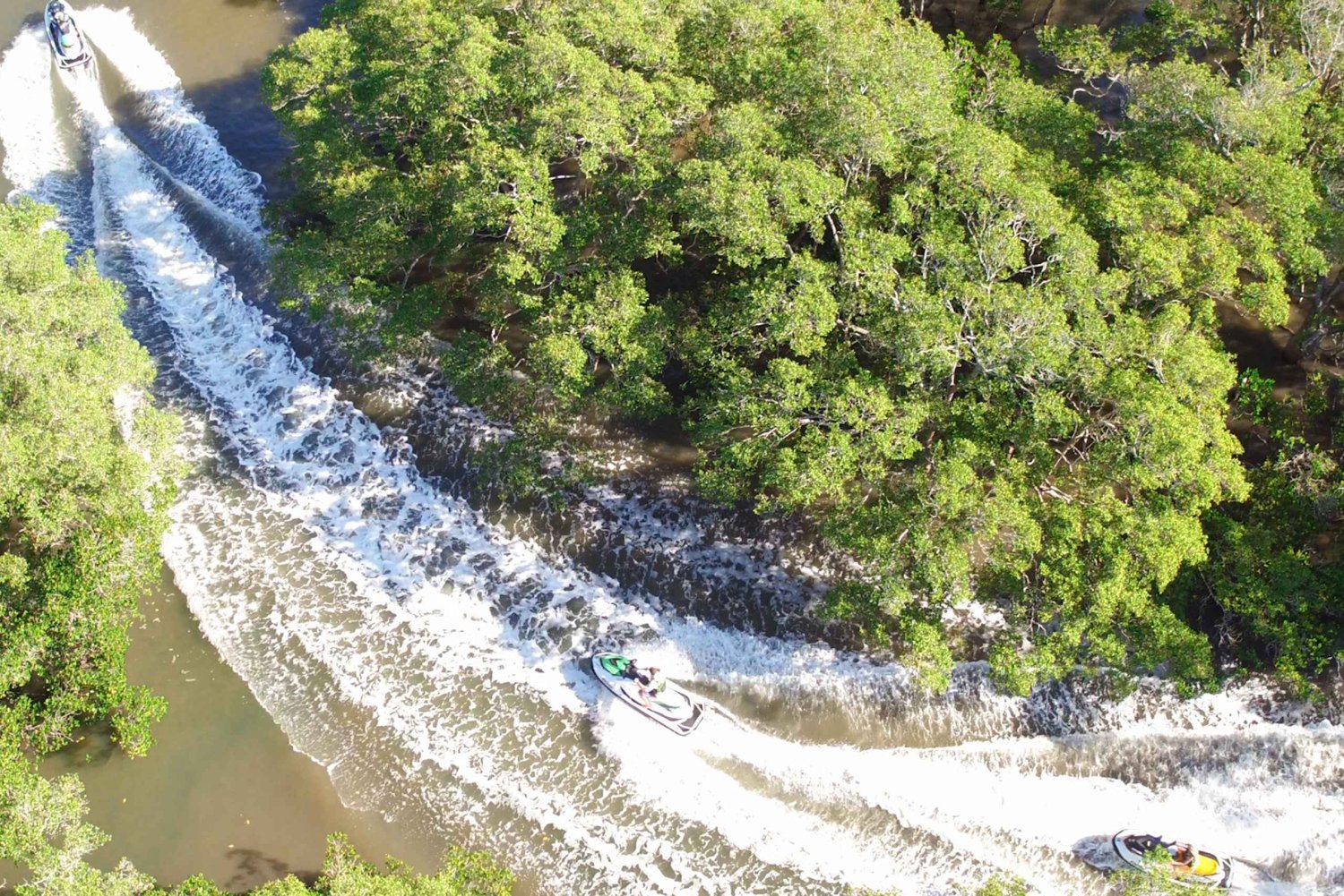 2,5-tuntinen Ultimate Jet Ski Safari North Stradbroke Islandilla