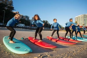 Coolangatta: Kindergruppen-Surfkurs Kirra, Gold Coast (-16)